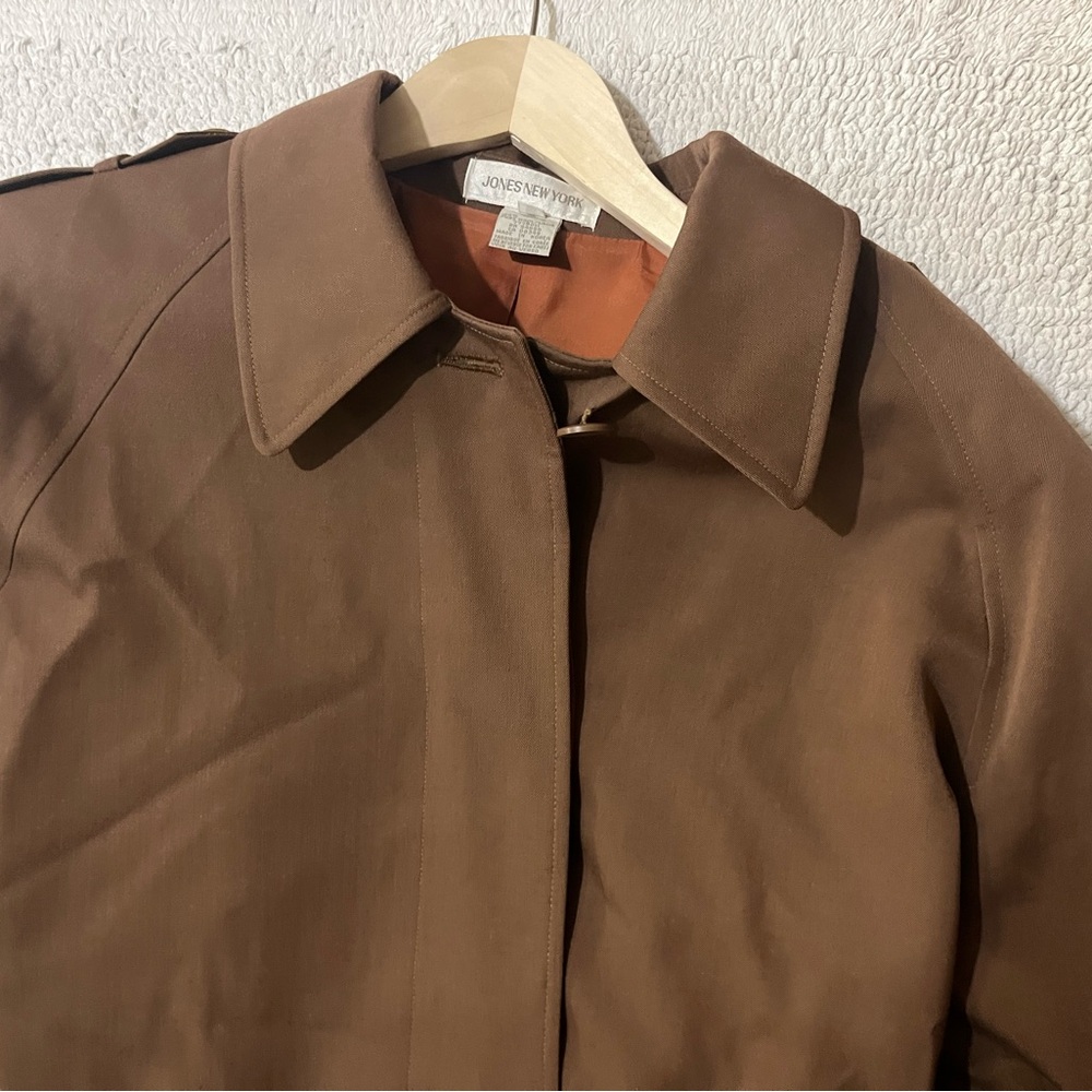 Jones New York 100% wool brown camel trenchcoat vintage
